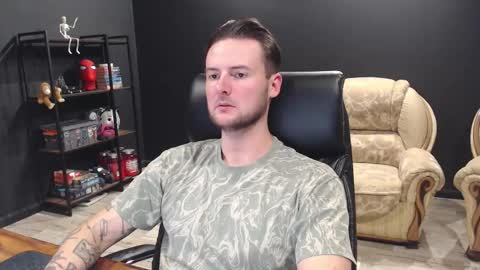 Snapshot of mihasikd chatting on 10/29/25, 03:36 Misha Winchester online show from 10/29/25, 03:36