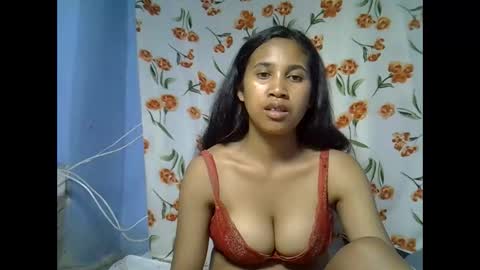 Snapshot of mihpretties chatting on 11/28/25, 10:29 mihpretties online show from 11/28/25, 10:29