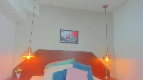 Miia online show from 03/07/26, 12:02