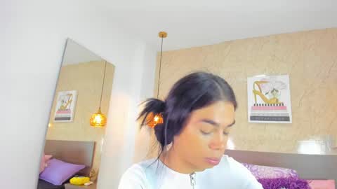 Miia online show from 04/18/26, 11:47