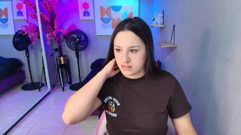 Miia online show from 11/28/25, 07:16