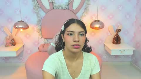 Mia Desire  online show from 04/18/26, 04:16