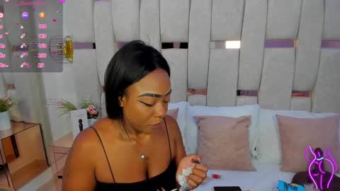 Miia Schwarz  online show from 01/18/25, 08:19