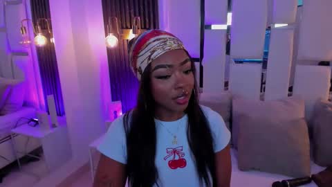 Miia Schwarz  online show from 10/16/25, 12:33