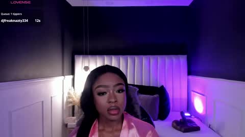 Miia Schwarz  online show from 04/16/26, 12:28