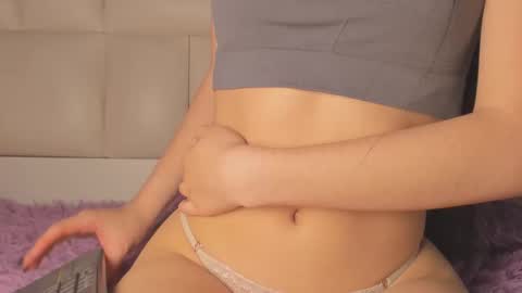 Mia online show from 02/06/26, 01:14