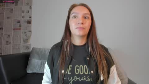 Miia 3 online show from 12/11/24, 11:30