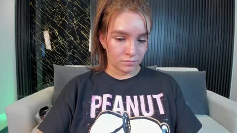 Miia 3 online show from 12/12/24, 05:26