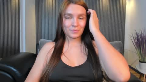 Miia 3 online show from 01/09/25, 02:51