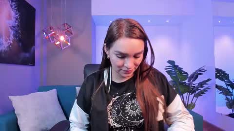 Miia 3 online show from 10/14/25, 11:55