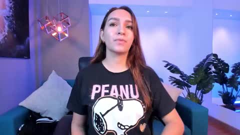 Miia 3 online show from 11/26/25, 12:28