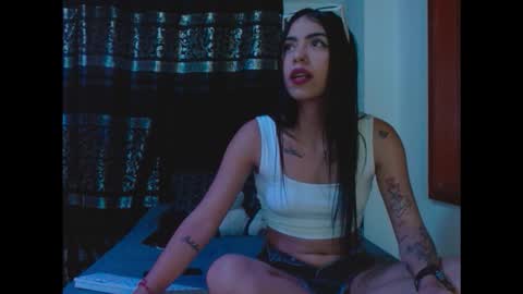 Snapshot of miia_tomas chatting on 09/17/25, 05:42 miia_tomas online show from 09/17/25, 05:42