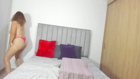 Mia Weed online show from 04/16/26, 11:22