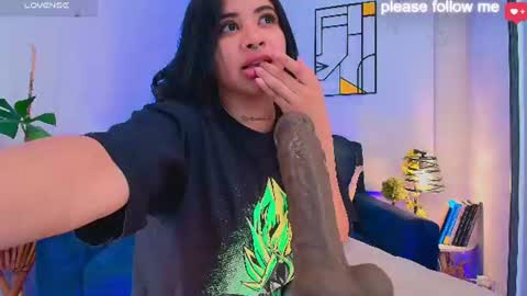 Snapshot of miiaa7_ chatting on 07/21/26, 02:19 Ma is my name I invite you to check out my wish list for my birthday online show from 07/21/26, 02:19