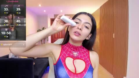 Mia online show from 12/15/25, 11:03