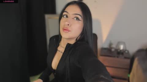  miiaa stone  online show from 11/26/25, 02:56