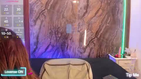 Mia collins online show from 11/28/25, 03:04