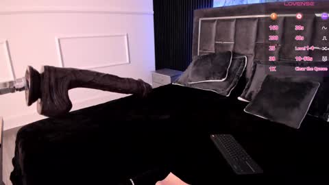 Mia Monroe online show from 01/20/25, 10:59