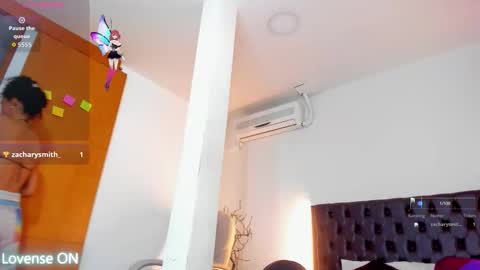 mia sofia online show from 11/22/25, 06:51