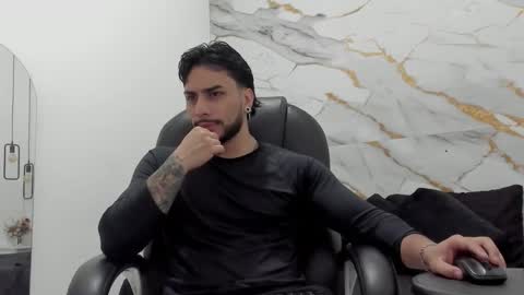 Daniel online show from 11/14/25, 01:10