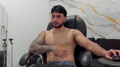 Daniel online show from 11/17/25, 01:39