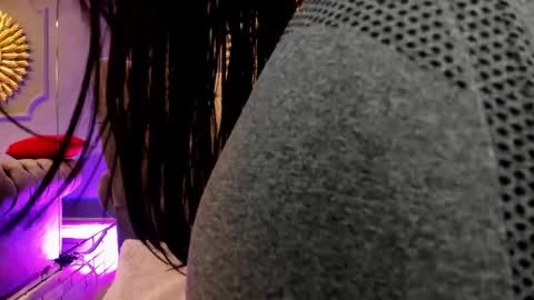 miilu  online show from 12/27/24, 07:18