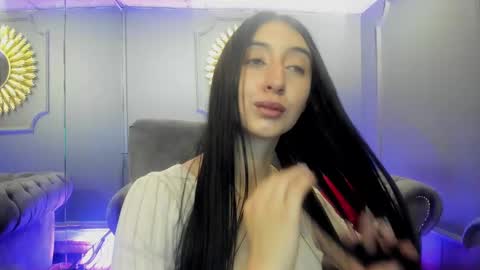 miilu  online show from 02/05/25, 06:35