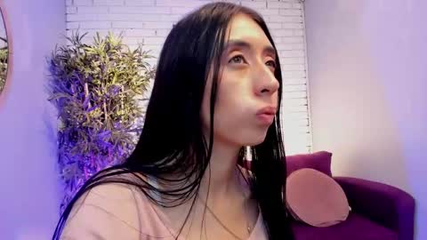 miilu  online show from 03/06/25, 09:25