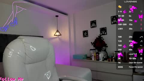 Snapshot of miiss_greyy chatting on 01/20/25, 07:14 miiss_greyy online show from 01/20/25, 07:14