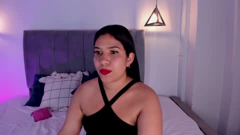 Snapshot of miiss_greyy chatting on 02/10/25, 11:55 miiss_greyy online show from 02/10/25, 11:55
