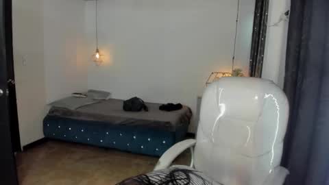 Snapshot of miiss_greyy chatting on 09/29/25, 11:37 miiss_greyy online show from 09/29/25, 11:37