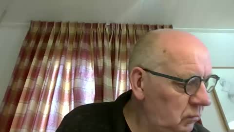 mik online show from 05/22/26, 06:31