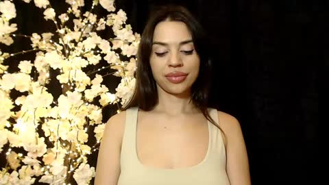 Mika online show from 12/11/24, 08:39