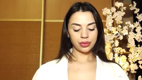 Mika online show from 01/14/25, 09:45