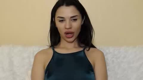 Mika online show from 03/03/25, 12:58