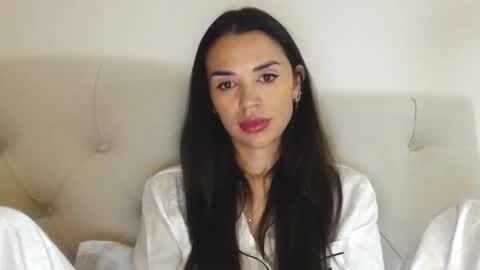 Mika online show from 09/08/25, 06:40