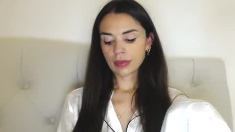 Mika online show from 09/10/25, 07:47