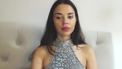 Mika online show from 09/23/25, 10:18