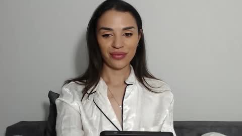 Mika online show from 10/07/25, 10:56