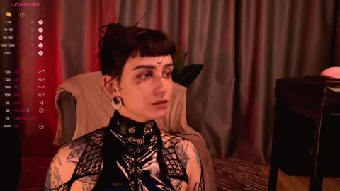 mika_moon_ online show from 12/01/24, 07:58