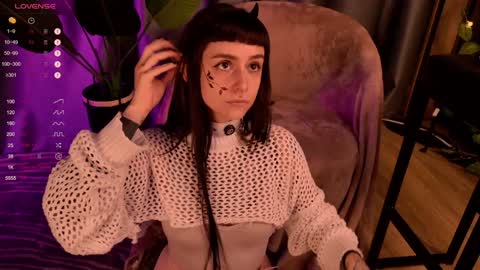 mika_moon_ online show from 12/15/24, 09:20