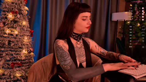 mika_moon_ online show from 12/27/24, 02:47