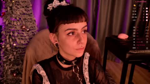 mika_moon_ online show from 01/05/25, 04:04