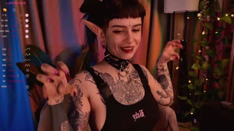 mika_moon_ online show from 01/31/25, 09:59