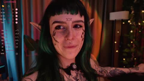 mika_moon_ online show from 02/02/25, 08:02