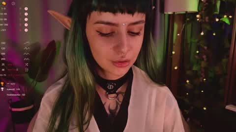 mika_moon_ online show from 02/09/25, 06:22