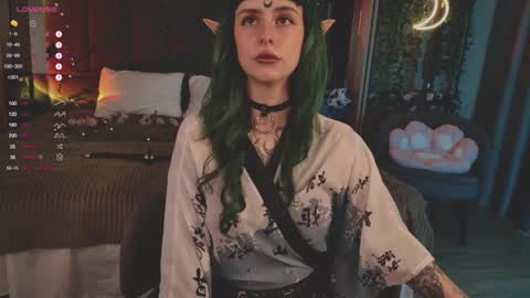 mika_moon_ online show from 03/09/25, 08:07