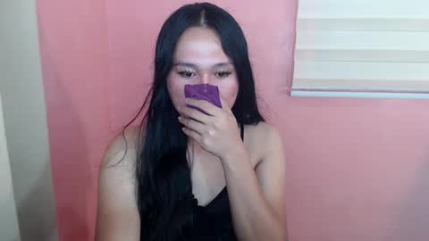 Hi im Avah online show from 02/09/25, 05:43