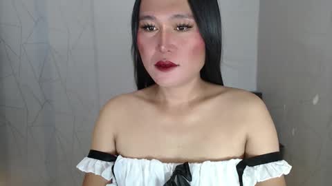 Hi im Avah online show from 03/24/26, 05:01