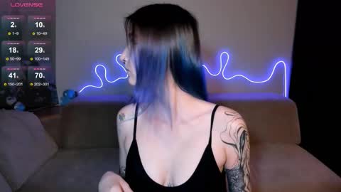 Mika online show from 09/21/25, 04:30